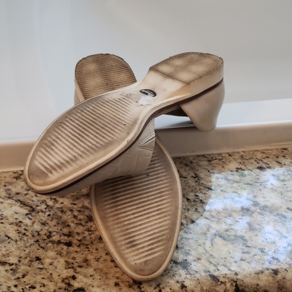Dr Sholl's Shoes Foam Technology - Picture 5 of 5